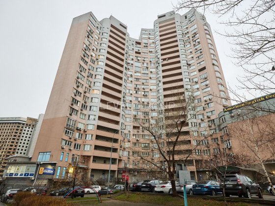 Трикімнатна квартира 114м2 по вул. Митрополита Андрія Шептицького, 10 Киев