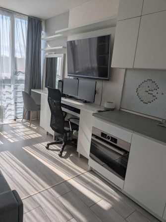 Продам 1-кімнатну квартиру студію вулиця Ракетна, 24 EN - фото 1