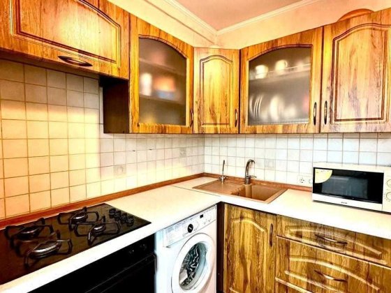 Світла видова 2к на Окіпної 9  5 хв до метро, ремонт, 7/10 Без % Київ