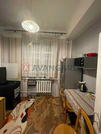 Деміївська, сталінка, 3 кімнатна - фото 1