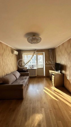 АКТУАЛЬНО ! Продаж 2к. квартири на Печерську, Саперне поле 26 - фото 1