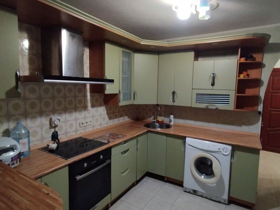 Володимира Івасюка,53(колишня Героїв Сталінграда) Київ