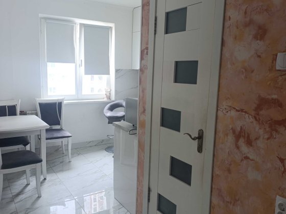 Продам 3 кімнатну квартиру в гарному стані з меблями!!! Київ