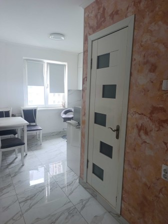 Продам 3 кімнатну квартиру в гарному стані з меблями!!! - фото 1