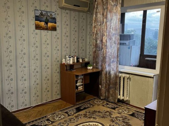 Продаж 1 к кв вул Мілютенко 5а метро Лісова Київ