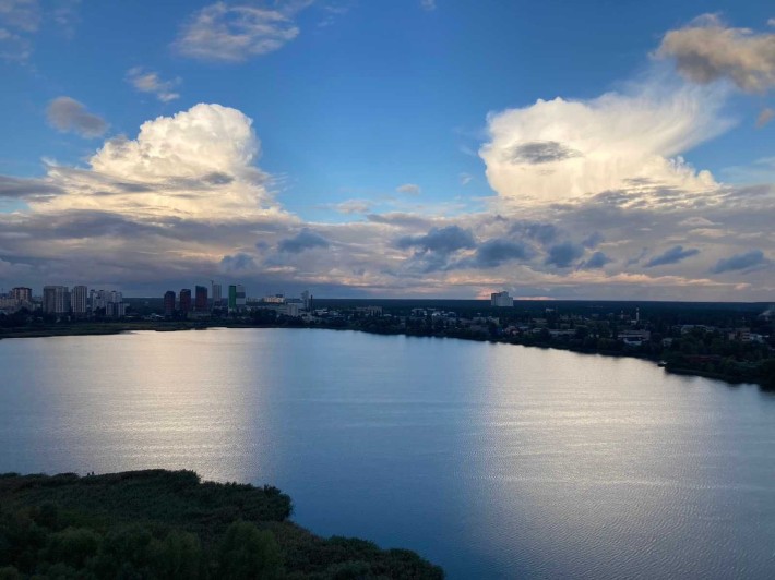 Супер краєвид, метро Харківська-10 хв , євро-2 кімнатна. ЖК Ревуцький - фото 1