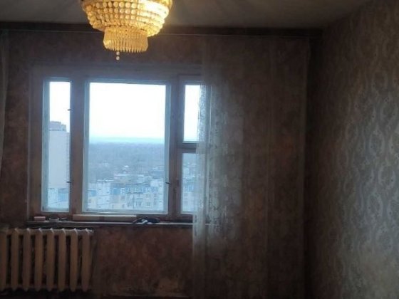 Продаж 2к квартири на Каштанова 4 початок Троєщини Парк Озеро Київ