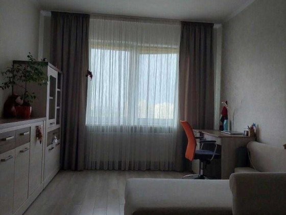 Продаж квартири з євроремонтом в новому будинку Милославська 2 Київ