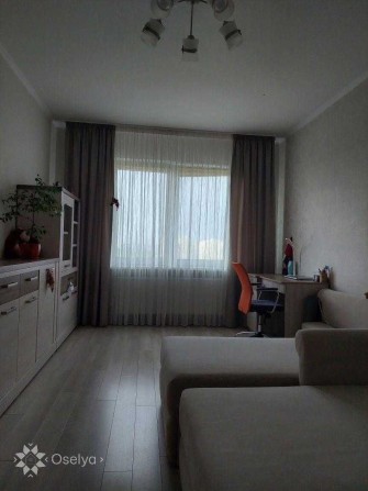 Продаж квартири з євроремонтом в новому будинку Милославська 2 - фото 1