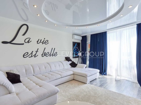 Продаж 1-к квартири в ЖК Київська Венеція Київ