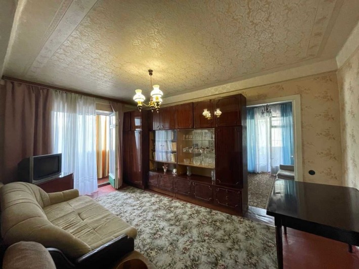 Продам 3 кімнатну квартиру метро Лісова, вул. Кубанської України35/24 - фото 1