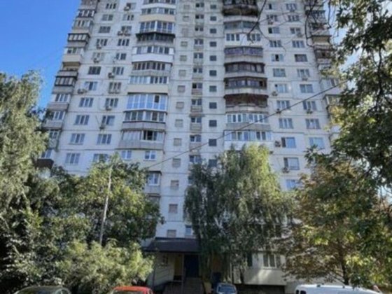 1к квартира, вул. Райдужна 17А Київ