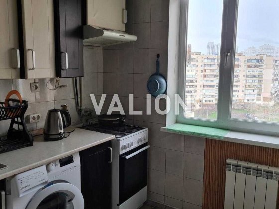 Продаж 3-кімнатної квартири Троєщина, Милославська 23, Деснянський р-н Київ