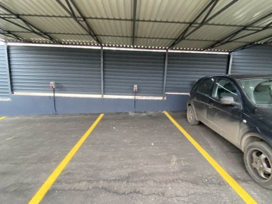 Оренда паркомісця з відеонаглядом,навісом та зарядкою для електромобіл