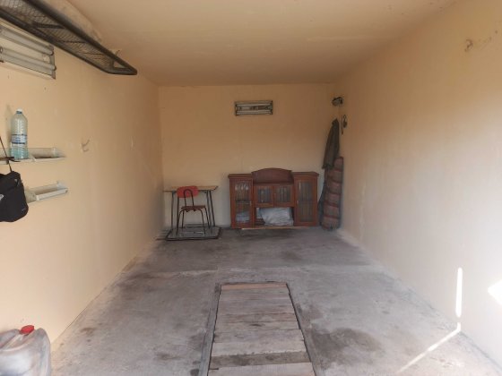 Сдам гараж в кооперативе "Мирный" возле плав-бассейна на пл.Артёма . Кривой Рог