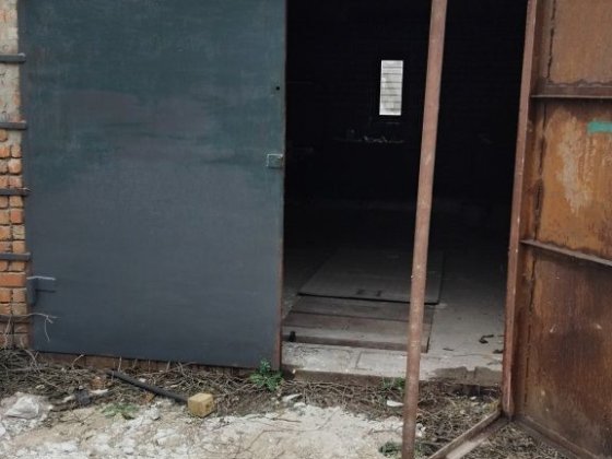 Сдам гараж начало пр.Б. Хмельницького за банком крови Дніпро
