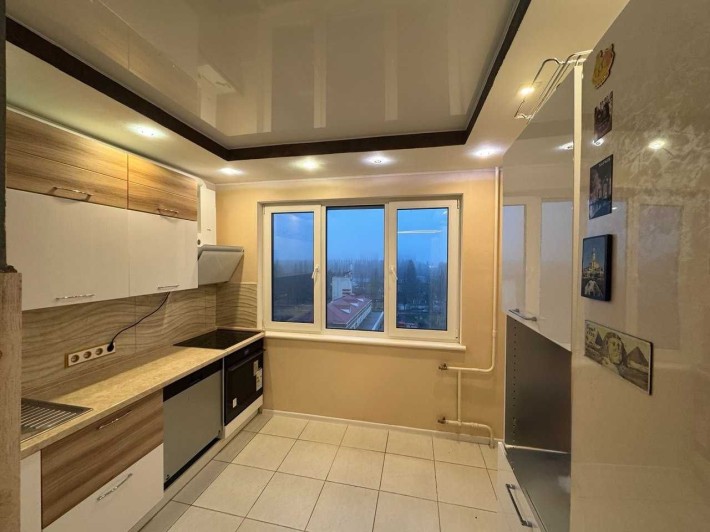 Продаж 2 кімн Лятошинського Теремки-2 метро Теремки ТРЦ Республіка - фото 1