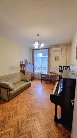 ЦЕНТР Палац України 2 хв пішки! 2к квартира в Сталінці Вул Тютюника 32 - фото 1