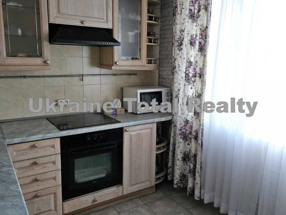 Троещина! 3к квартира 72м2 з ремонтом! Вул Драйзера (Рейгана) 30А Киев