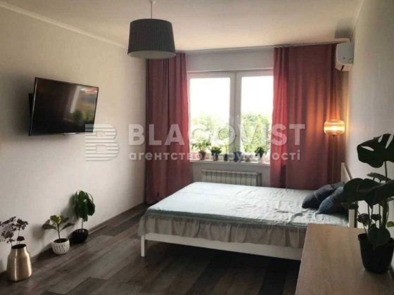 1к.Метро Васильківська Максимовича Михайла (Трутенка Онуфрія), 7а, Киев