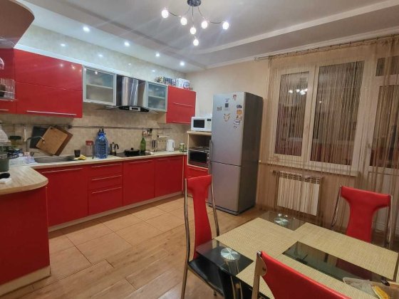 Продаж квартири Урлівська 11а. Продаж 3х кімнатної квартири Осокорки Київ