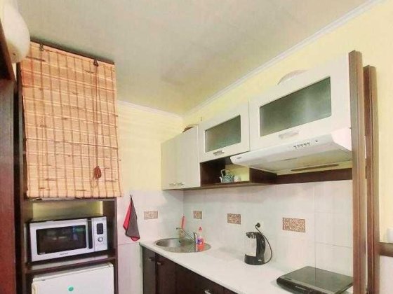 Продаж 2к квартири Ломаківська 2 Печерськ Київ