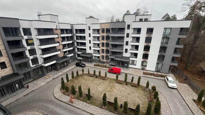 Продаж 1к квартири з ремонтом | вул. Квітки Цисик, 32 — Пуща-Водиця - фото 1