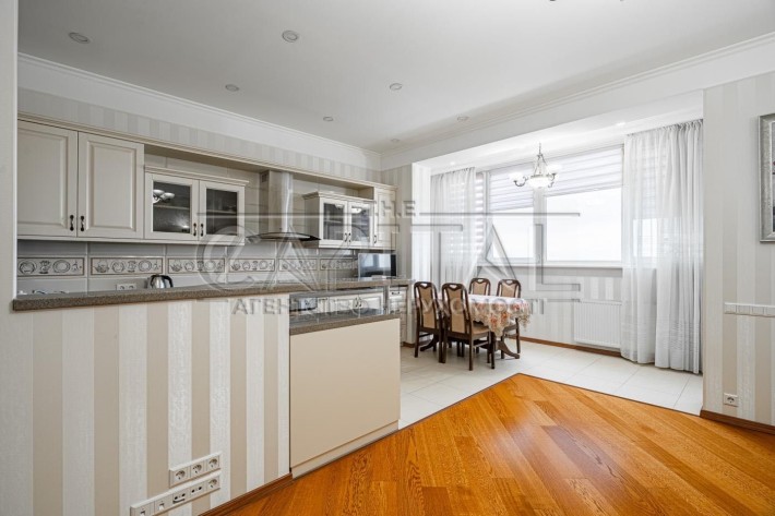 Продажа квартира ЖК Панорама на Печерске Щорса 44, 105 м2 3 комнаты - фото 1