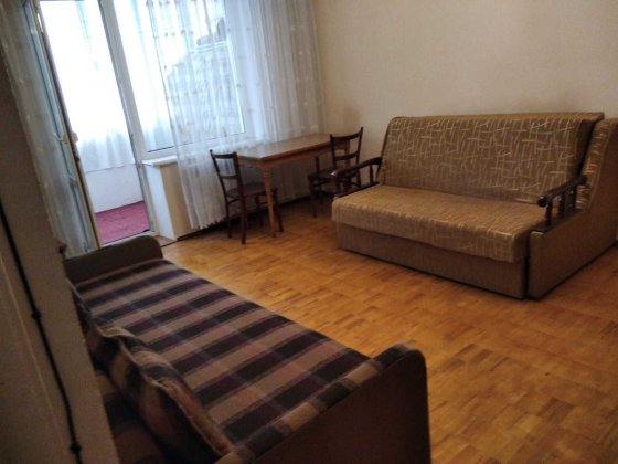 власник, продається 2-х км, на 2-му поверсі,  Харківське ш 180/21 Київ