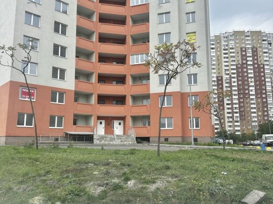 Купівля продаж квартири вул. Милославська Київ Деснянський р.н Київ