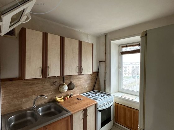 Продам 1 квартиру, вул. Алма-Атинська, ДВРЗ Київ