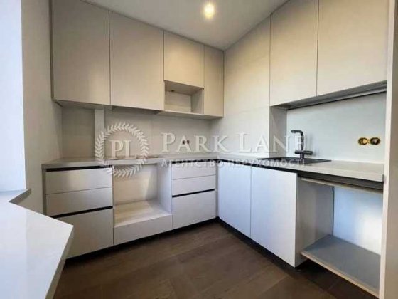 Продаж 3-кім Північна  48а   Оболонь Новий ремонт Київ