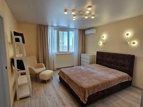 Продаж 1-кімнатної квартири на Максимовича 32б Київ