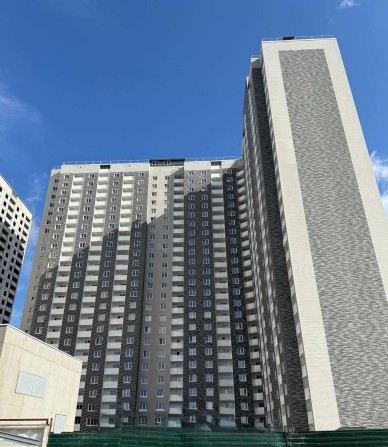 Простора 2к (кухня 18м²) в ЖК Деснянський. Є-ремонт. Без комісії! - фото 1