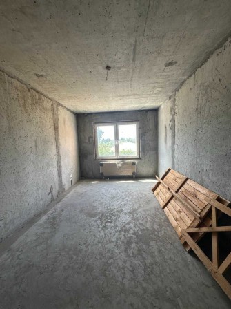 Продам 1 кімнатну квартиру на вул.Милославська 18, 1 поверх - фото 1