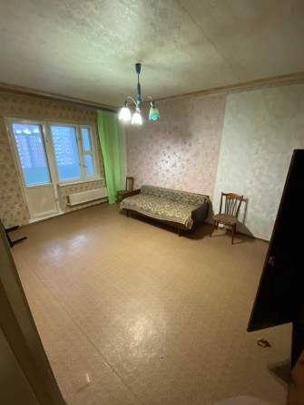 Світла 1-кімнатна по пр-т Червоної Калини  40 - фото 1