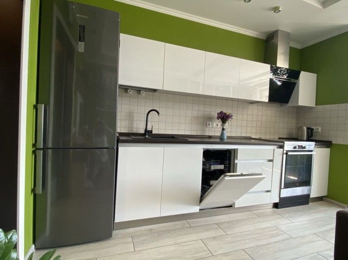 Продам квартиру на бульв. Гашека 8-а ВЛАСНИК - фото 1