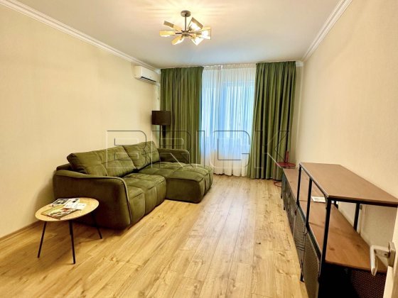 Здановскої 36в ЖК Амурський Сонячна Брама ВДНГ Васильківська Київ