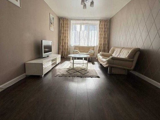 Продаж 2к квартири Печерськ метро Звіринецька Київ