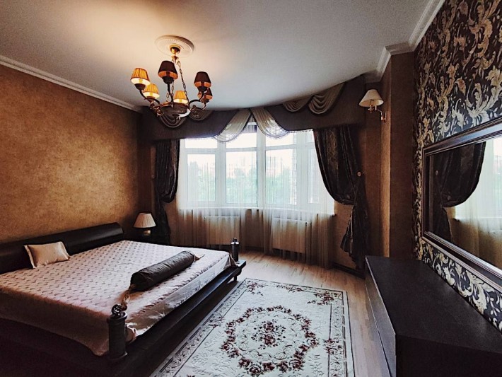 4-кімнатна Печерськ, вул Старонаводницька 6б.  Без комісії. - фото 1