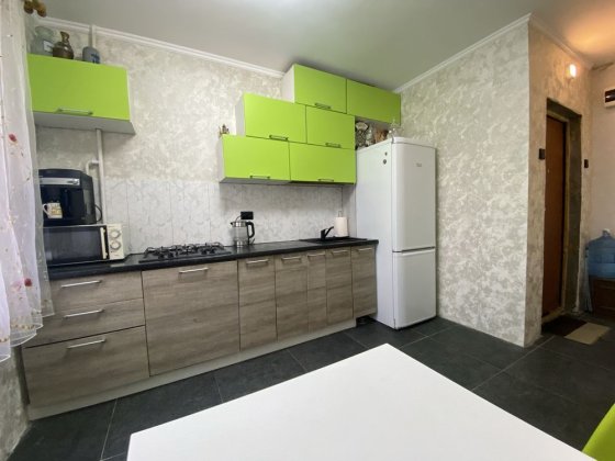 Простора 3-кімнатна квартира 70 м² з якісним ремонтом вул Каштанова 8 Киев