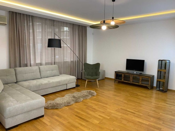 Продам 3х ком кв. c паркоместом в доме  Печерск, Предславинская - фото 1