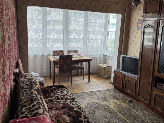 Продається 2-х кімнатна квартира по вул. Березняківська 24 рк Київ