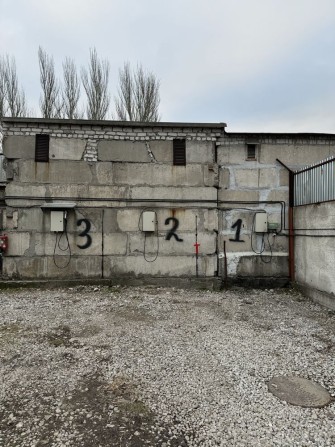 Сдаю Паркоместо, Стоянка, Парковка, Зарядка Электромобиля, Тополь - фото 1