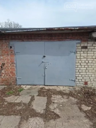 Гараж на автолюбителів - фото 1