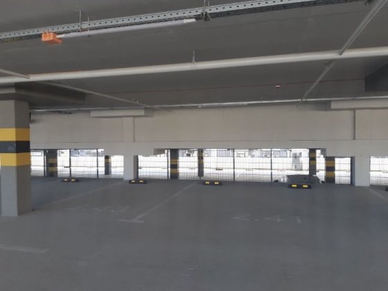 Оренда паркінг під дахом Данченко Ліпінка Крістер град Варшавський Киев