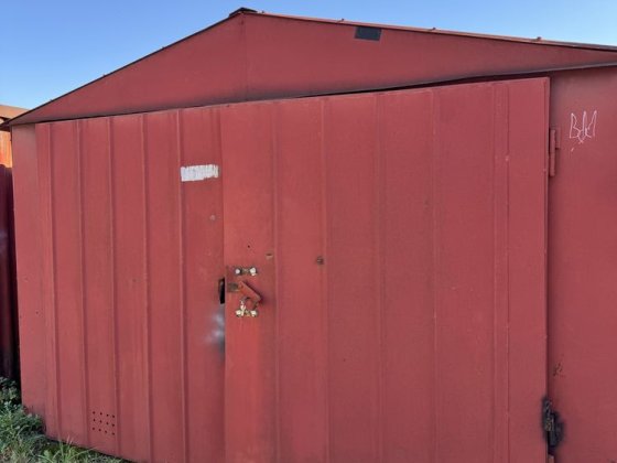 Гараж сухий + світло  оренда Львов