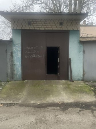 Сдам капитальный гараж в самом Центре города.Ул.Севастопольская - фото 1