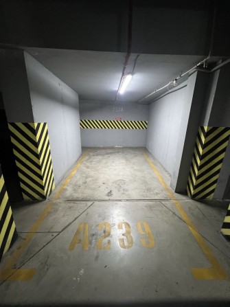 Сдам парковочное место в 32 Жемчужине — 10 м от лифта - фото 1