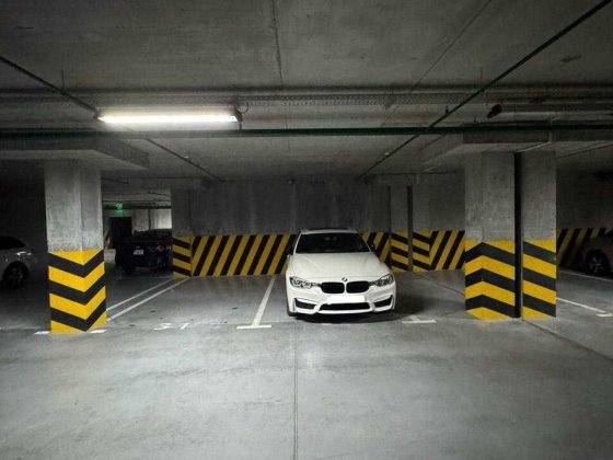 Оренда паркомісця Нова Англія Киев